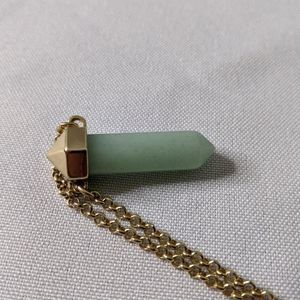 Banana Republic Gold Tone Green Nat Stone Necklace